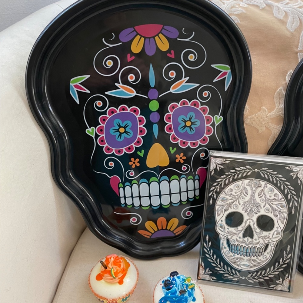 PRICE DROP!Festive Dias de los Muertos Sugar Skull Treat Trays + Greeting Card! - Picture 4 of 8